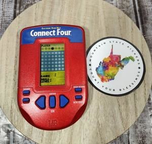 2002 Connect Four Hasbro Electronic Handheld Travel Skill Game Red Perfect EUC